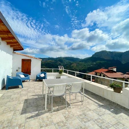 벤티밀리아 La Terrazza Di Seglia 아파트 외부 사진