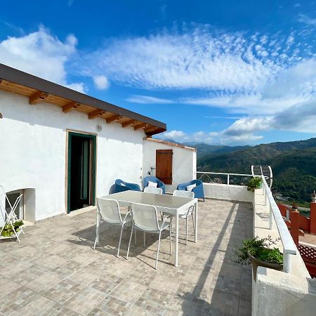벤티밀리아 La Terrazza Di Seglia 아파트 외부 사진