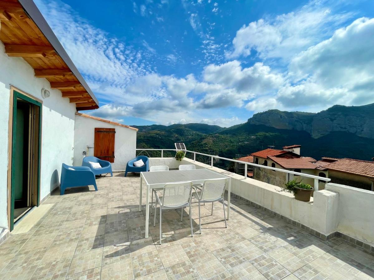 벤티밀리아 La Terrazza Di Seglia 아파트 외부 사진